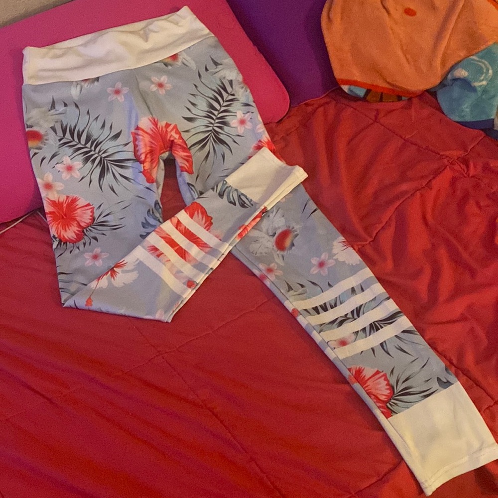 Lavender Floral Workout Leggings